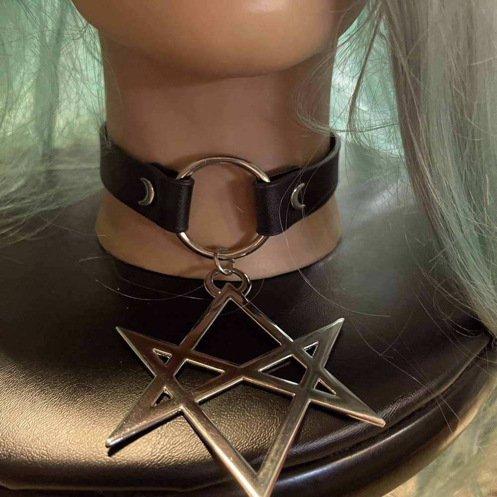 Killstar Hexagram Choker